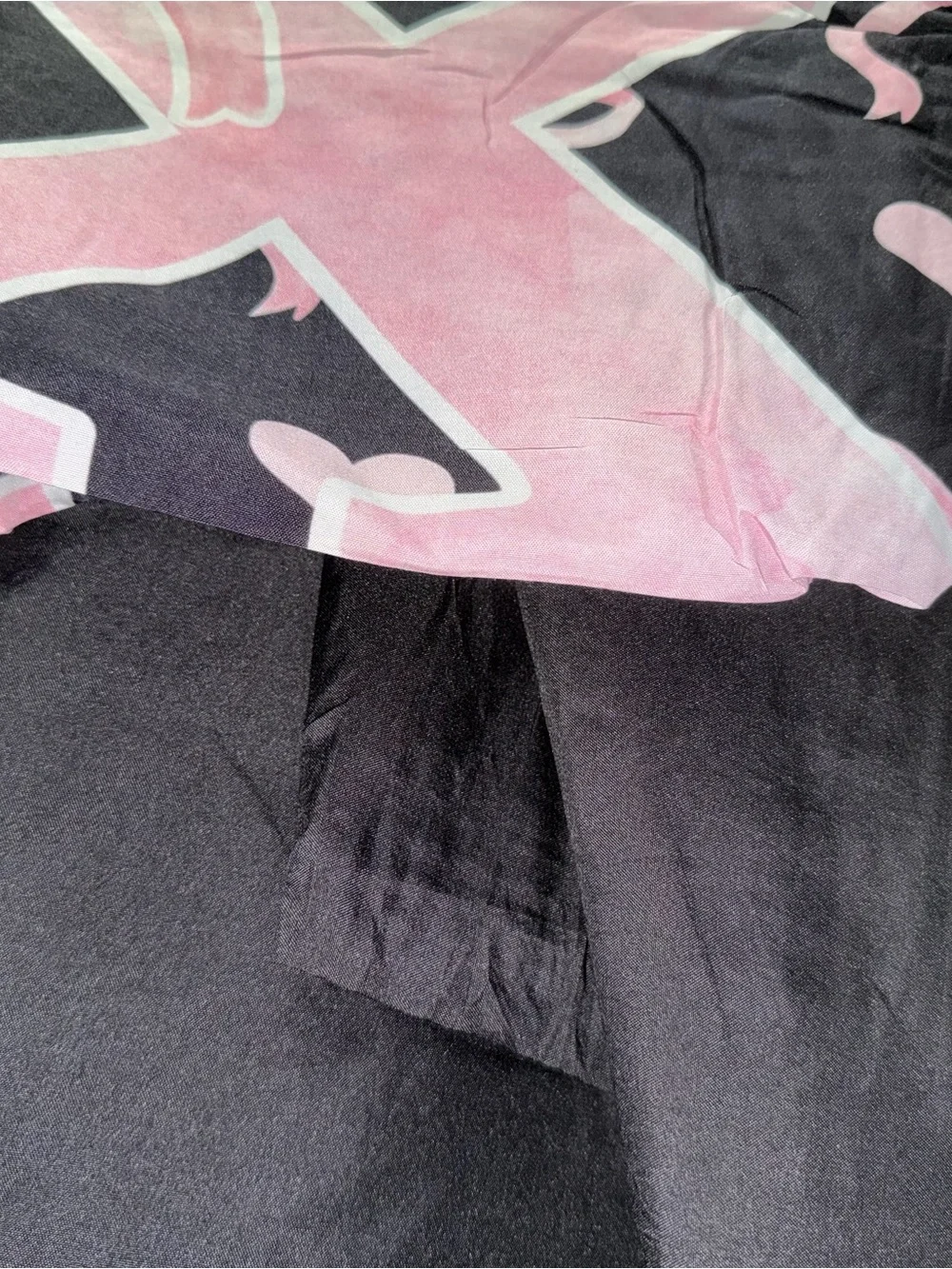 Black & Pink Heart Bow Comforter with sheet set and pillow cases.  Full size bed